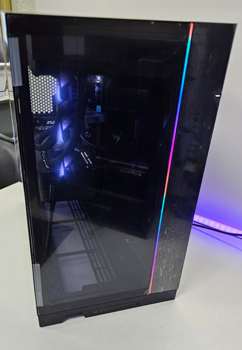 LIAN LI O11 Dynamic EVO XL