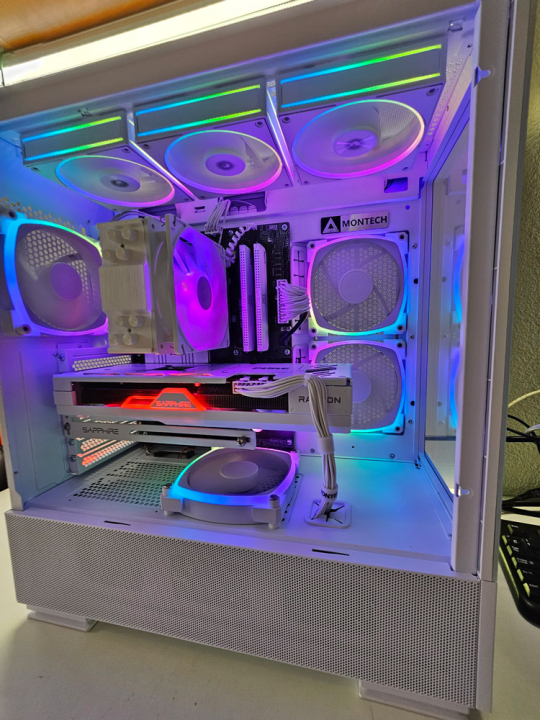Montech SKY TWO White