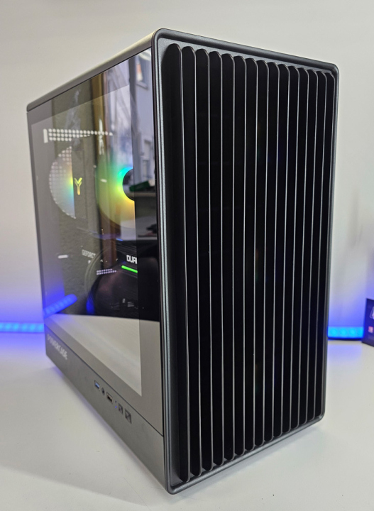 Powercase Mistral Micro C4B ARGB Black