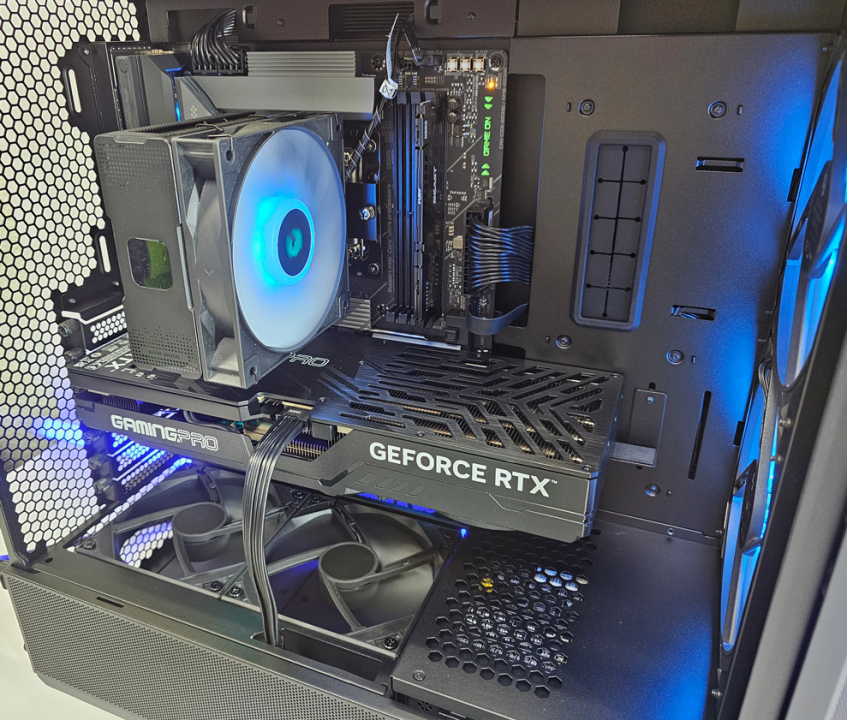 LIAN LI LanCool 207RX Black